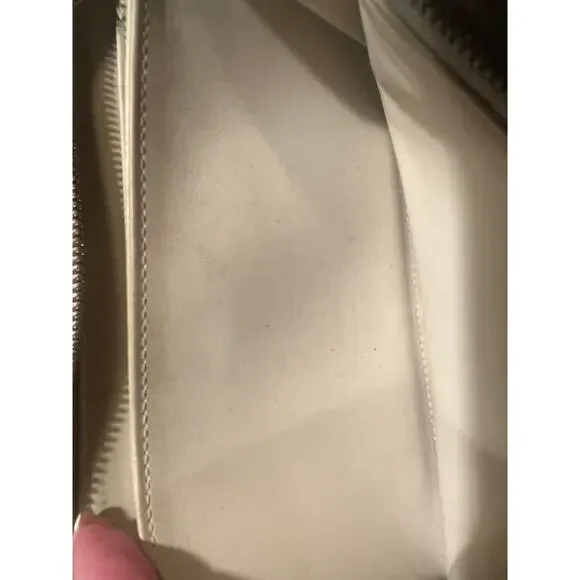 LOUIS VUITTON $1200 Vintage Vernis Zippy Wallet W/Box & Ribbon - Picture 10 of 15